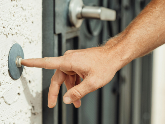 Die likra warnt vor dubiosen Haustürgeschäften